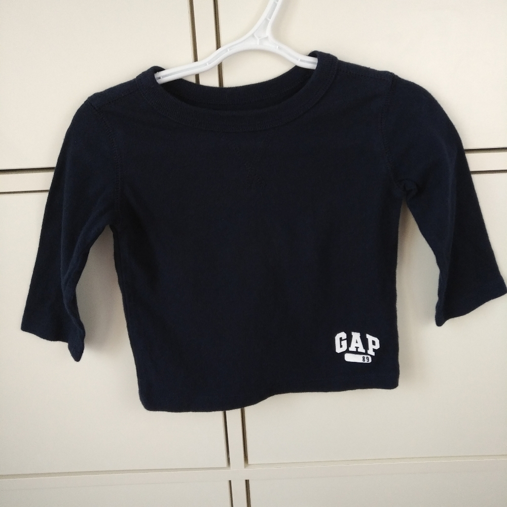 4/$20 Baby boy navy long sleeve top 6-12 months